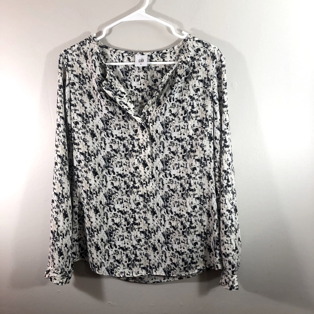 Cabi Style #3094 Shatter Print Split Neck Top